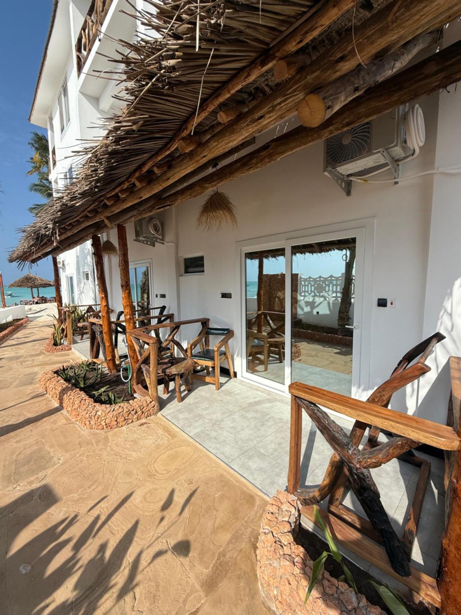 Dhow Beach Boutique Hotel 南威 外观 照片
