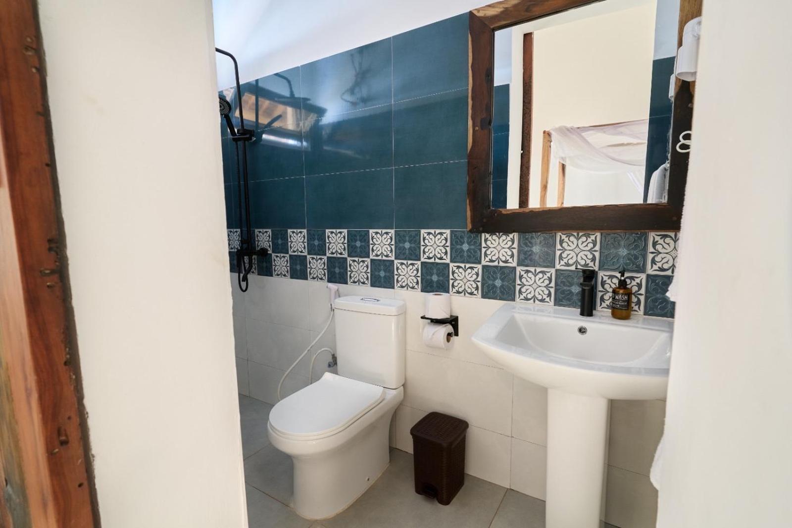 Dhow Beach Boutique Hotel 南威 外观 照片
