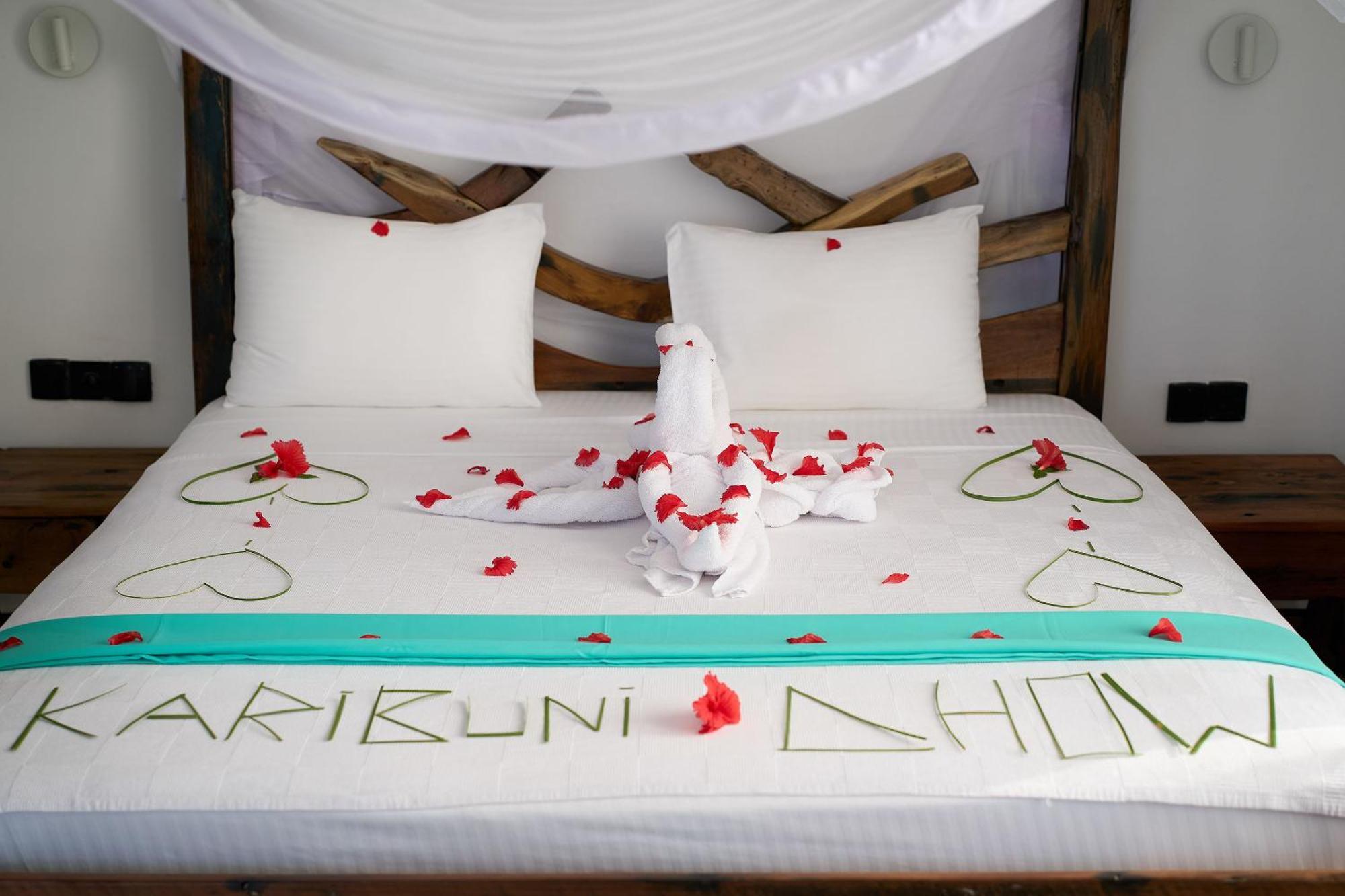 Dhow Beach Boutique Hotel 南威 外观 照片